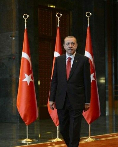 خلفيات الرئيس اردوغان