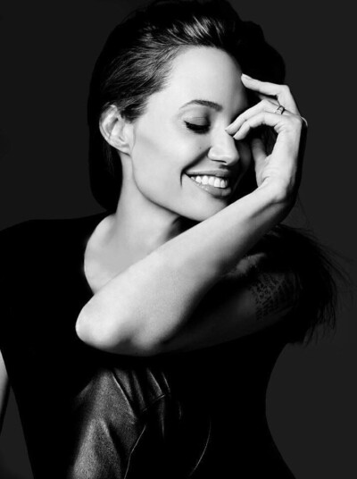 خلفيات Angelina Jolie